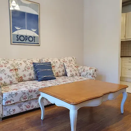 아파트 Apartament Sliwka Na Monte Cassino