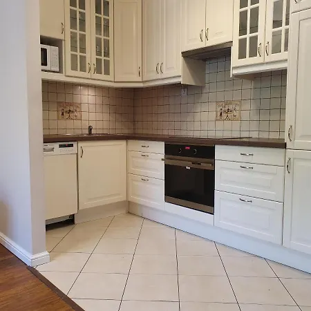 아파트 Apartament Sliwka Na Monte Cassino